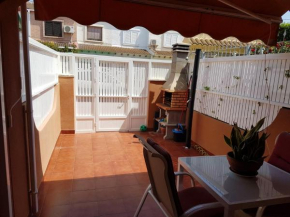 2 bedrooms house at Los Alcazares 650 m away from the beach with furnished terrace and wifi